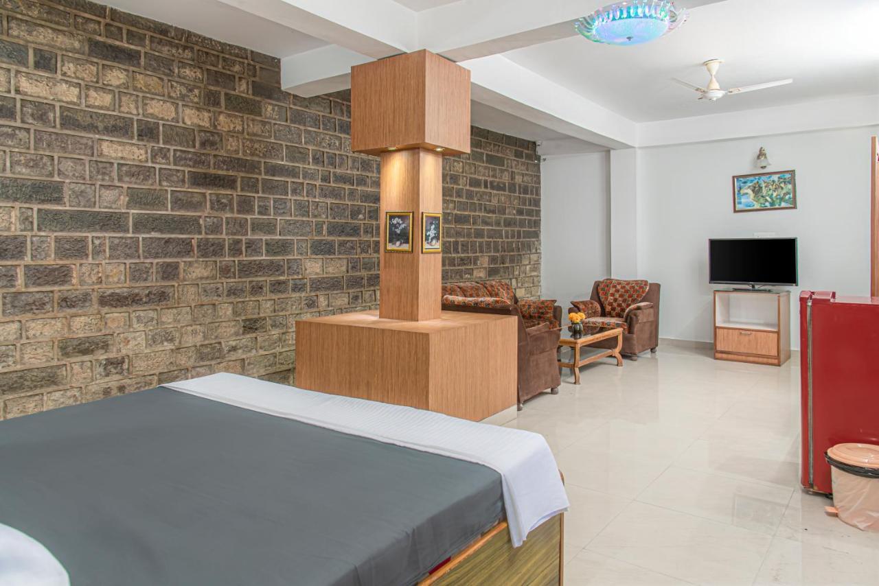 Master Pvt Garden By The North Edge Kasauli